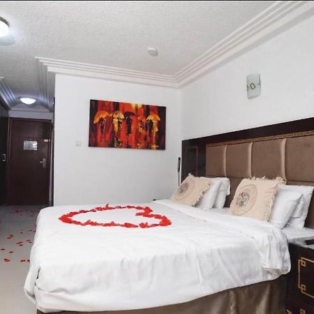 Nobila Airport Hotel Cotonou Eksteriør bilde
