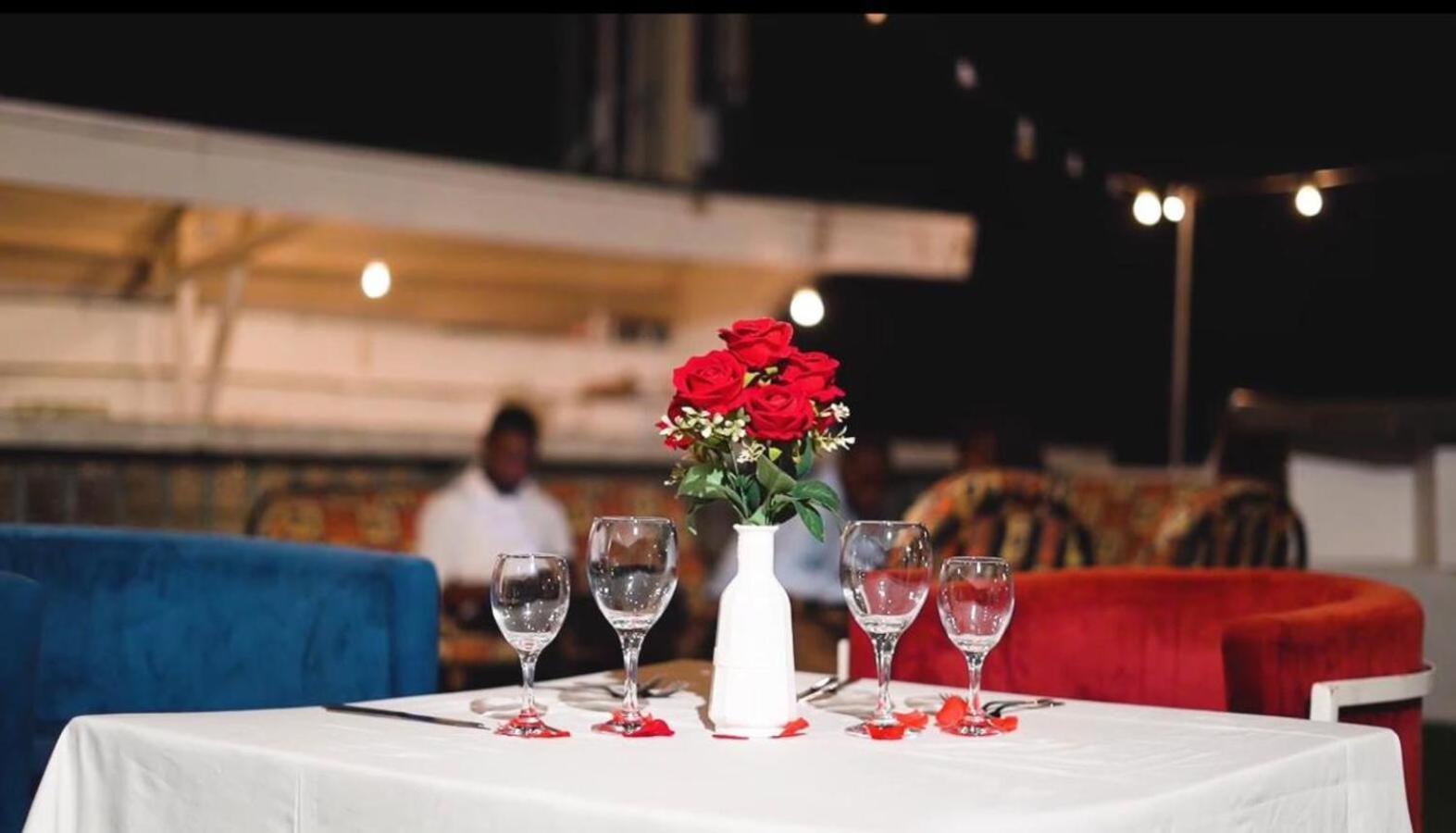 Nobila Airport Hotel Cotonou Eksteriør bilde