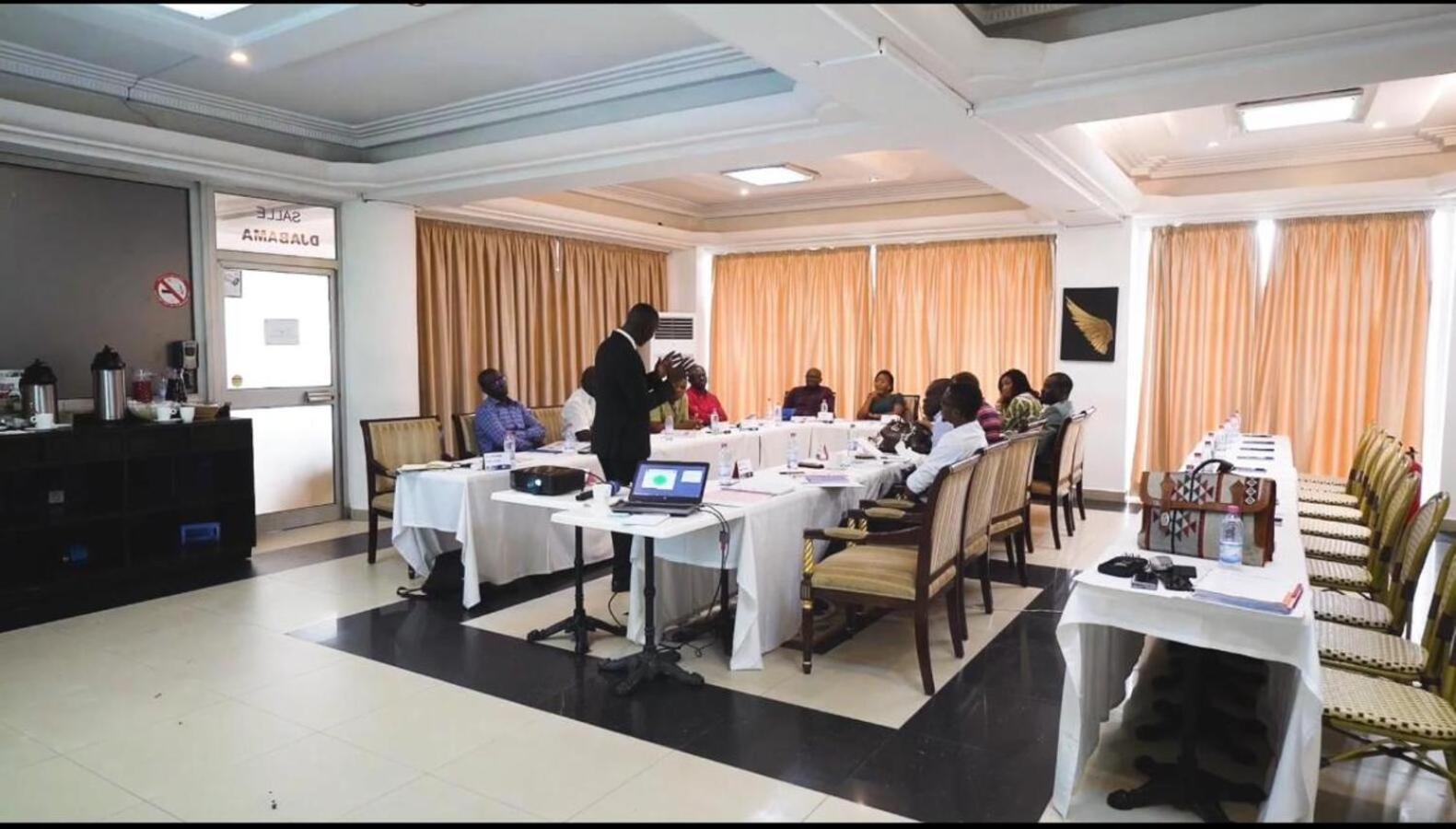 Nobila Airport Hotel Cotonou Eksteriør bilde