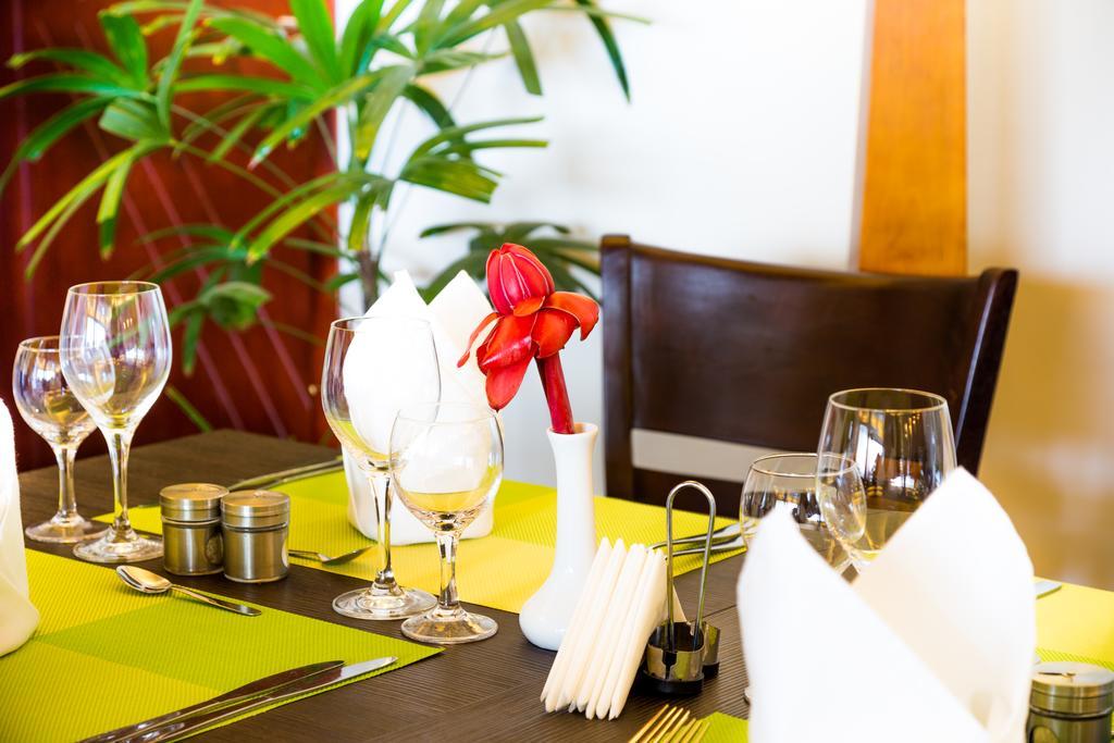 Nobila Airport Hotel Cotonou Eksteriør bilde