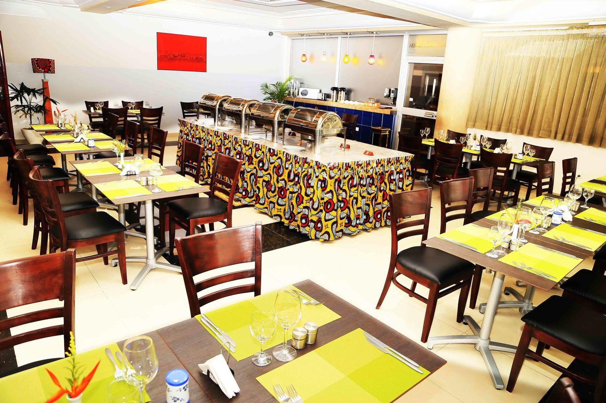 Nobila Airport Hotel Cotonou Eksteriør bilde