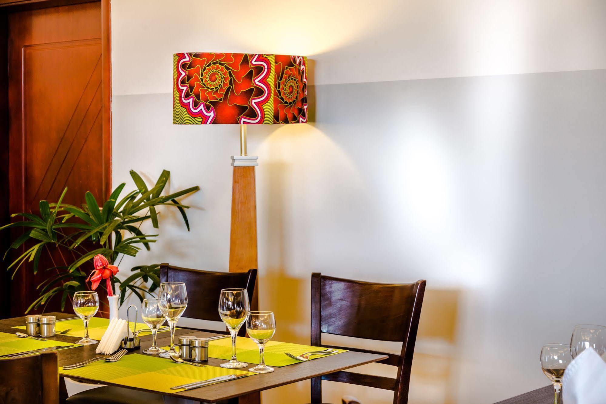 Nobila Airport Hotel Cotonou Eksteriør bilde