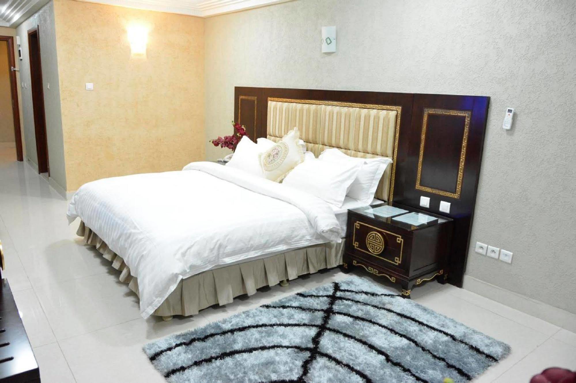 Nobila Airport Hotel Cotonou Eksteriør bilde