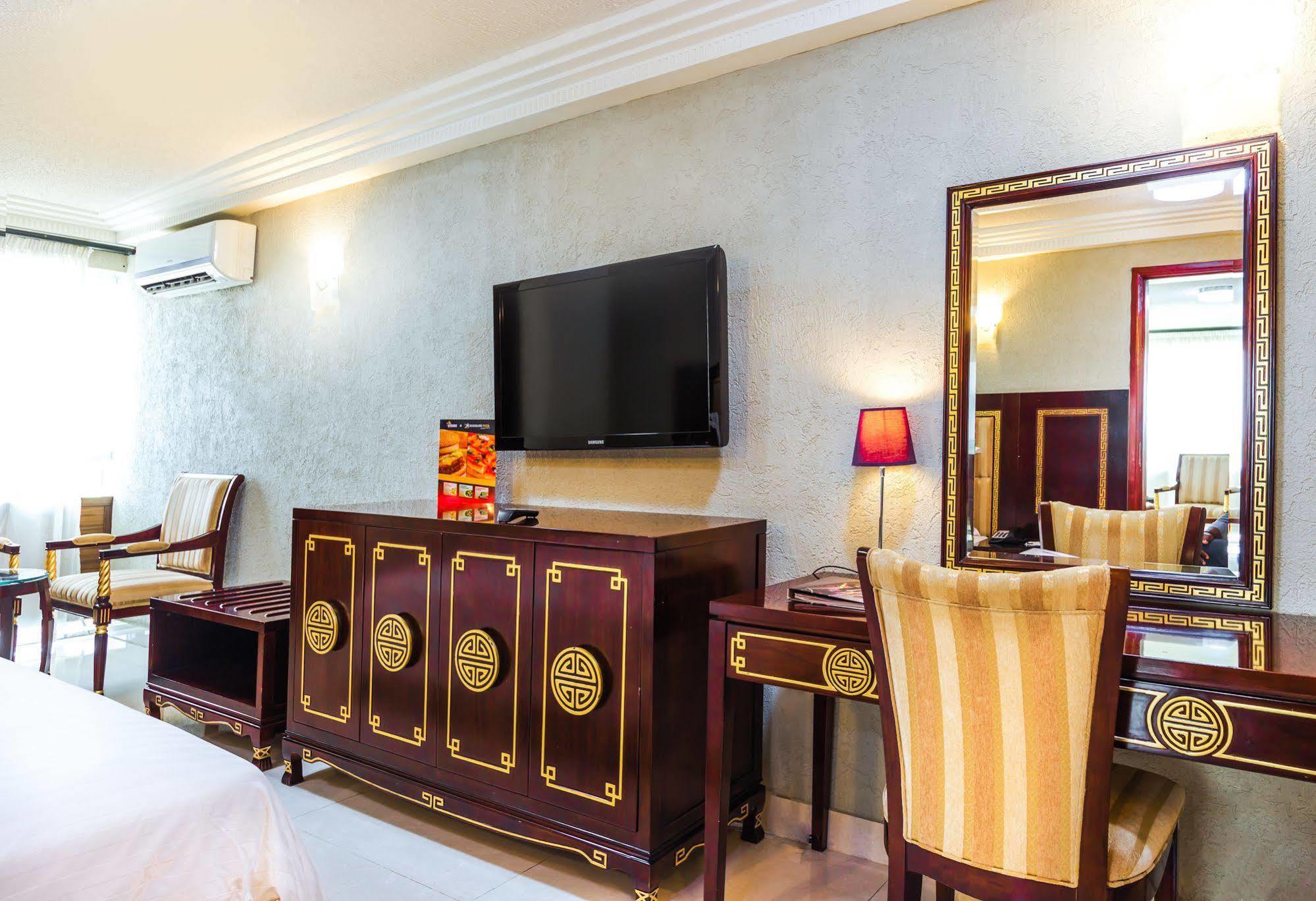 Nobila Airport Hotel Cotonou Eksteriør bilde